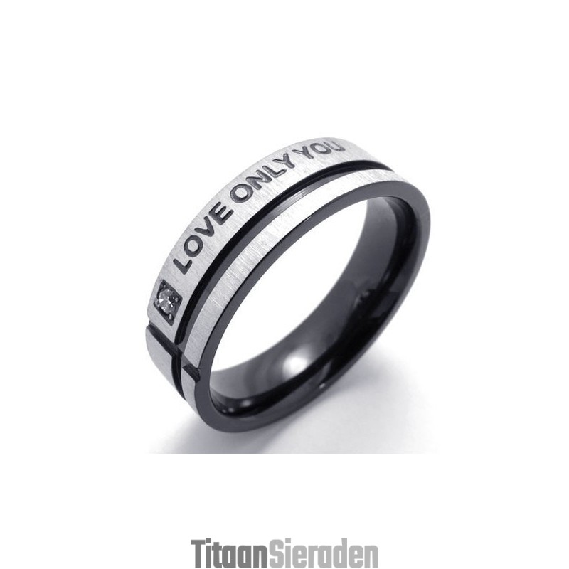 Vakkundige Vervaardiging Van Delicate Kleuren. De Koning Van De Hoeveelheid Titanium Ring. Vakkundige Vervaardiging Van Delicate Kleuren. De Koning Van De Hoeveelheid Titanium Ring.
