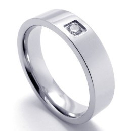Elegante Vorm, Kleur En Briljantie. Bekend Om Zijn Fijne Kwaliteit Titanium Ring.