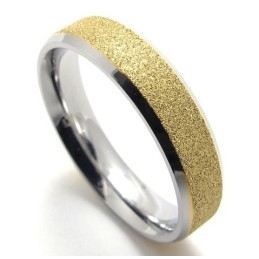 Vakkundige Vervaardiging Delicate Kleuren Duurzaam In Gebruik Titanium Ring