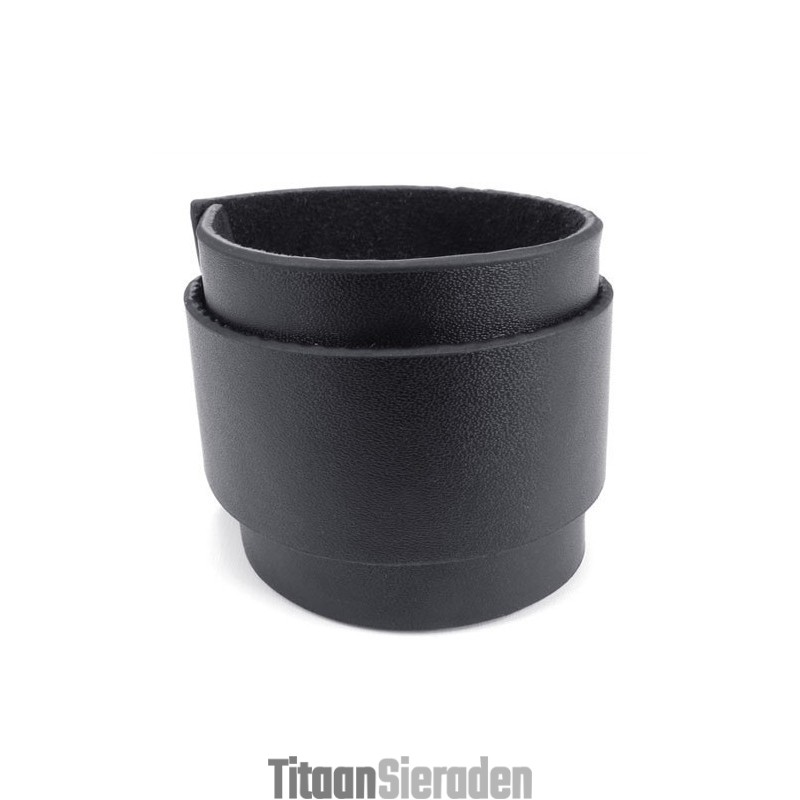 Vakkundige Vervaardiging Delicate Kleuren Betrouwbare Kwaliteit Titanium Leren Armband Vakkundige Vervaardiging Delicate Kleuren Betrouwbare Kwaliteit Titanium Leren Armband