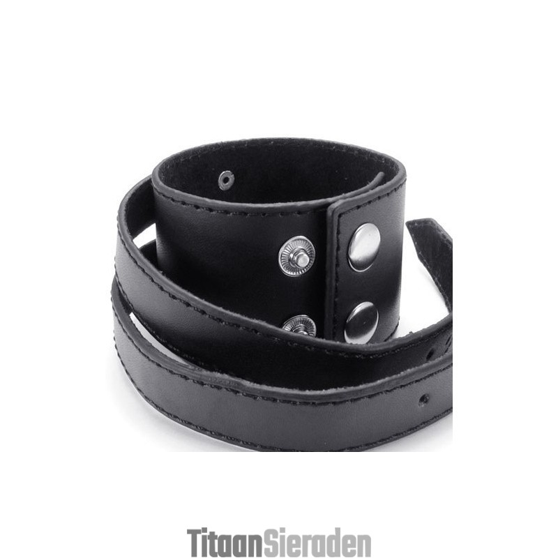 Vakkundige Vervaardiging Delicate Kleuren Betrouwbare Kwaliteit Titanium Leren Armband Vakkundige Vervaardiging Delicate Kleuren Betrouwbare Kwaliteit Titanium Leren Armband