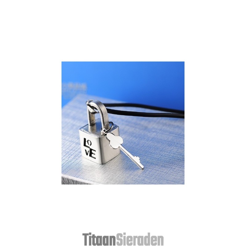 Mode Liefde Titanium Slot Ketting Hanger