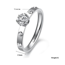 Kwaliteit En Kwantiteit Gegarandeerde Vrouwelijke Titanium Ring Met Strass
