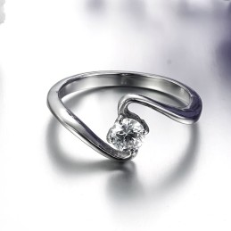 Wereldwijd Bekende Dames Titanium Ring Met Strass