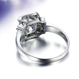Bekend Om Zijn Hoogwaardige Dames Titanium Ring Met Strass