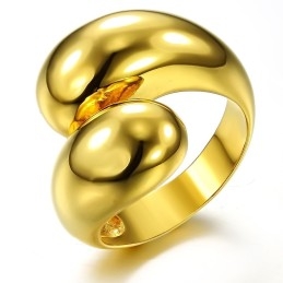 De Koningin Van De Kwaliteit: Overdreven Titanium Ring