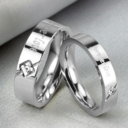 Grote Verscheidenheid Aan Titanium Ringen Voor Geliefden Met Strass