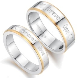 Kwaliteit En Kwantiteit Gegarandeerd: Modieuze Titanium Ring Voor Geliefden