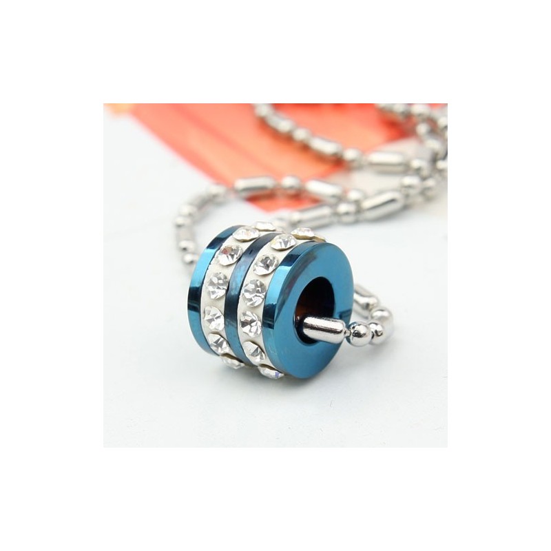 Modeblauwe Ring Met Diamanten Titanium Hanger En Ketting Modeblauwe Ring Met Diamanten Titanium Hanger En Ketting