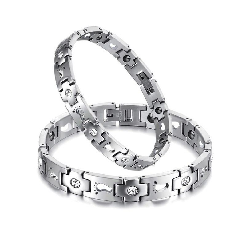 De Koningin Van Kwaliteitstitanium Armbanden Voor Geliefden Met Strass De Koningin Van Kwaliteitstitanium Armbanden Voor Geliefden Met Strass