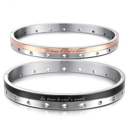 Compleet In Specificaties Titanium Bangle Voor Geliefden