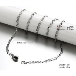 Grote Verscheidenheid Aan Titanium Kettingen