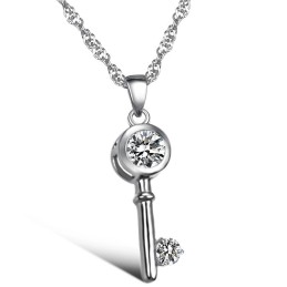 Breed Scala Aan Damesslot En Sleutel Platina Titanium Ketting Met Strass