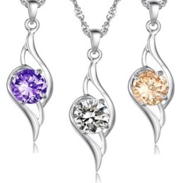 Kwaliteit En Kwantiteit Gegarandeerde Vrouwelijke Platina Titanium Ketting Met Diamant