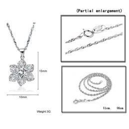 Om Een Lang Verhaal Te Hebben: Een Platina-Geplateerde Titanium Ketting Met Strasssteentjes Voor Dames