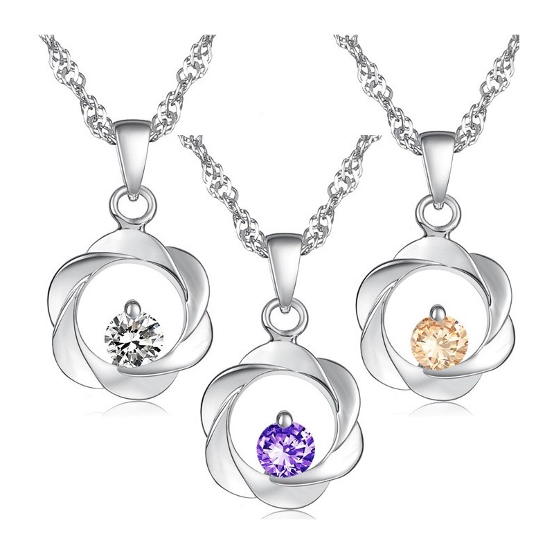 Kwaliteit En Kwantiteit Gegarandeerd. Elegante, Platina Vergulde Titanium Ketting Voor Dames Met Diamant. Kwaliteit En Kwantiteit Gegarandeerd. Elegante, Platina Vergulde Titanium Ketting Voor Dames Met Diamant.
