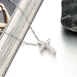 Betrouwbare Reputatie Vrouwelijke Kruis Platina Plating Titanium Ketting Met Strass