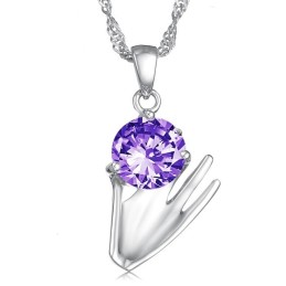 Breed Scala Aan Vrouwelijke Paarse Platina Titanium Ketting Met Diamant