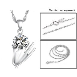 Breed Scala Aan Vrouwelijke Paarse Platina Titanium Ketting Met Diamant