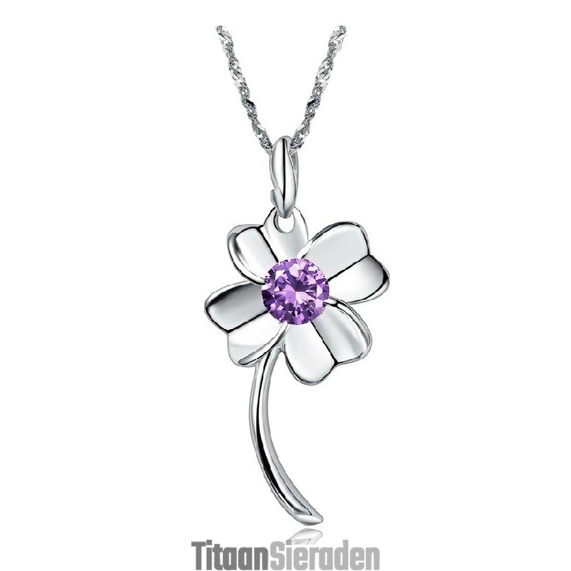 Duurzame, In Gebruik Zijnde, Vrouwelijke Klavervormige Platina Titanium Ketting Duurzame, In Gebruik Zijnde, Vrouwelijke Klavervormige Platina Titanium Ketting