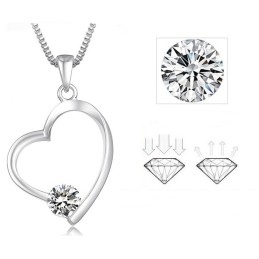 Breed Scala Aan Vrouwelijke Platina Titanium Ketting Met Diamant