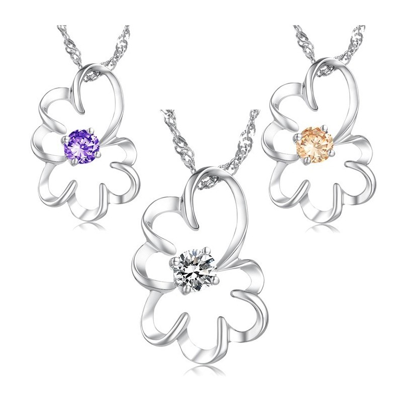 Breed Scala Aan Vrouwelijke Paarse Platina Titanium Ketting Met Diamant Breed Scala Aan Vrouwelijke Paarse Platina Titanium Ketting Met Diamant