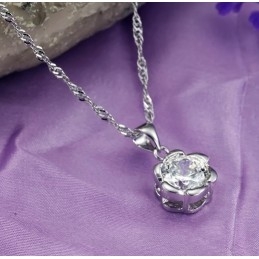 Stabiele Kwaliteit Vrouwelijke Roosvormige Platina Titanium Ketting
