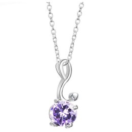 Breed Scala Aan Vrouwelijke Platina Titanium Ketting Met Diamant