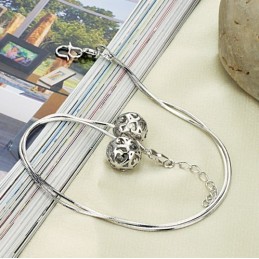 Compleet In Specificaties Vrouwelijke Holle Bolvorm Platina Geplateerde Titanium Enkelband