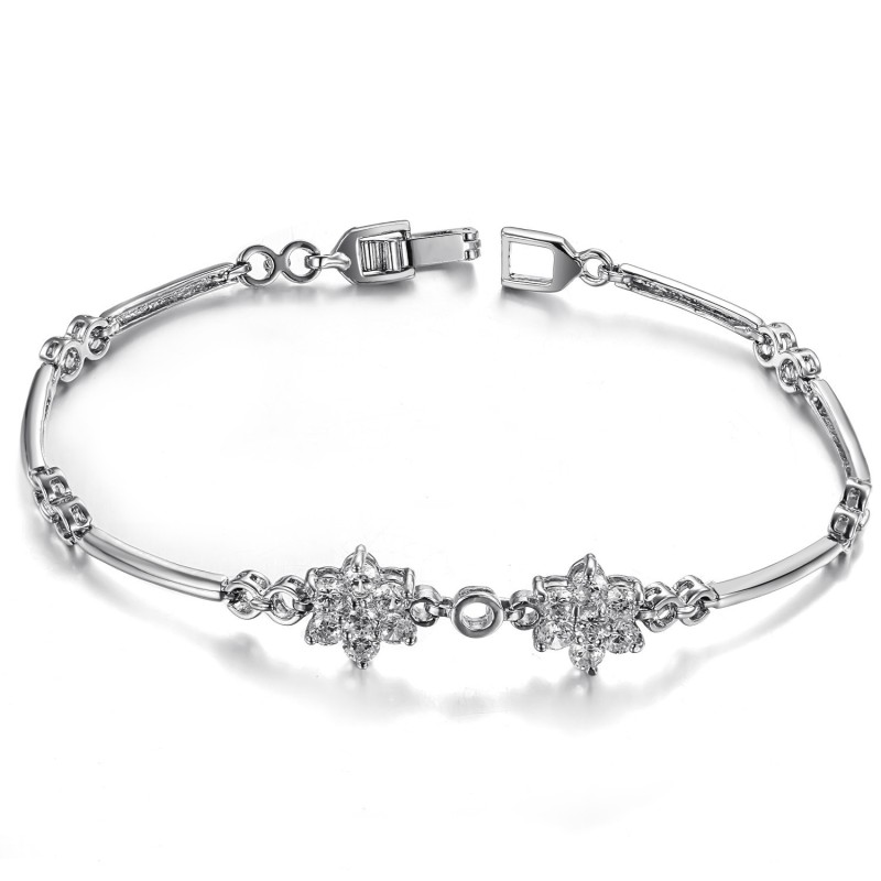 De Koningin Van Kwaliteit, Vrouwelijke Pruimenbloemvormige Platina Titanium Armband Met Diamant