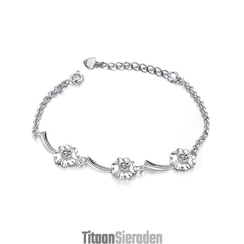 Betrouwbare Prestatie Vrouwelijke Klavervorm Platina Titanium Armband Met Diamant Betrouwbare Prestatie Vrouwelijke Klavervorm Platina Titanium Armband Met Diamant