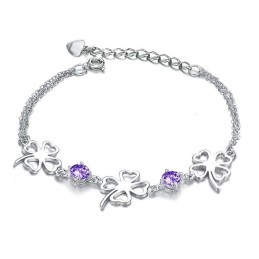 Hoogwaardige Dames Klavervorm Platina Titanium Armband Met Diamant