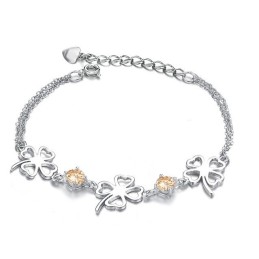 Uitstekende Kwaliteit Vrouwelijke Klavervorm Platina Titanium Armband