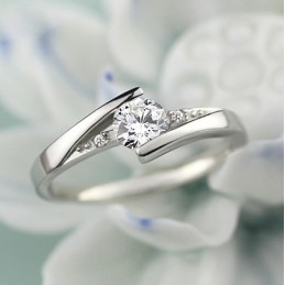 Duurzame, In Gebruik Zijnde, Platina Geplateerde Titanium Ring Voor Dames Met Strass
