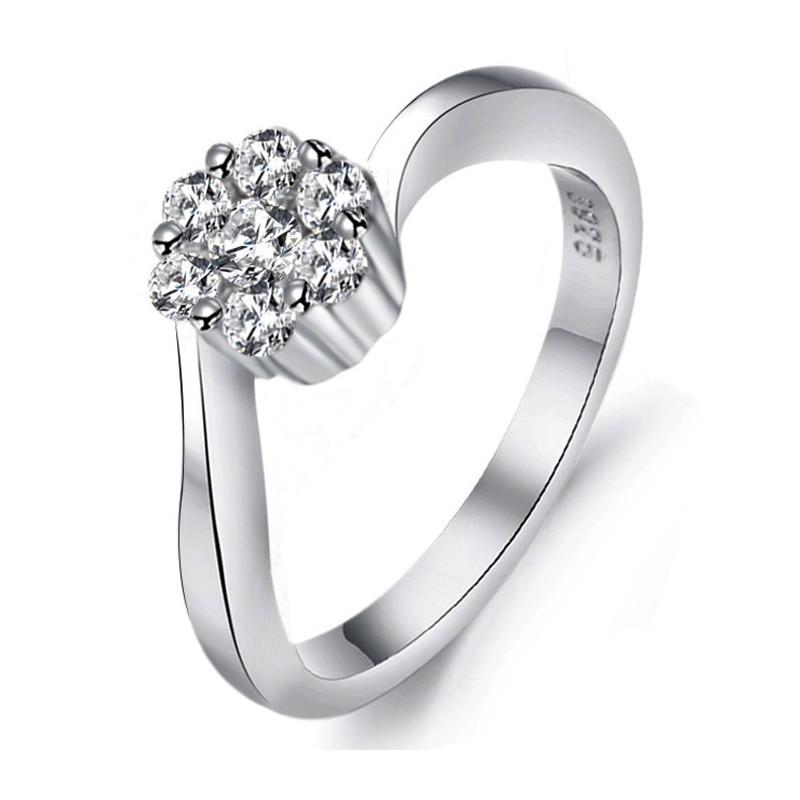 Kwaliteit En Kwantiteit Gegarandeerde Vrouwelijke Platina Titanium Ring Met Strass Kwaliteit En Kwantiteit Gegarandeerde Vrouwelijke Platina Titanium Ring Met Strass