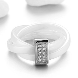 Bekend Om Zijn Hoogwaardige Wolfraam Keramische Ring Met Strass