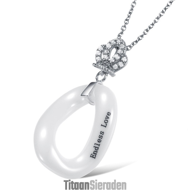 Hoogwaardige Vrouwelijke O-Lettertype Wolfraam Keramische Ketting Hoogwaardige Vrouwelijke O-Lettertype Wolfraam Keramische Ketting