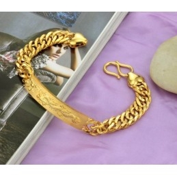 Compleet In Specificaties: 18K Vergulde Armband Met Mannelijk Drakenpatroon