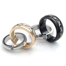 Titanium Ketting Met In Elkaar Grijpende Ringen En Hangers (Gratis Ketting)