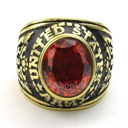 Gouden Titanium Ring Met Rode Zirkoon
