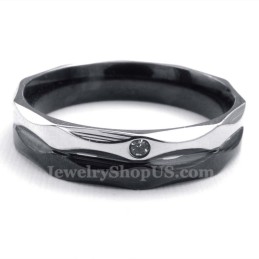 Zwarte Titanium Koppelring Met Witte Zirkoon