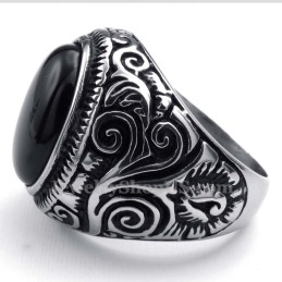 Titanium Ring Met Zwarte Siersteen