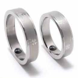 Klavertjevier 5 Mm Titanium Ring