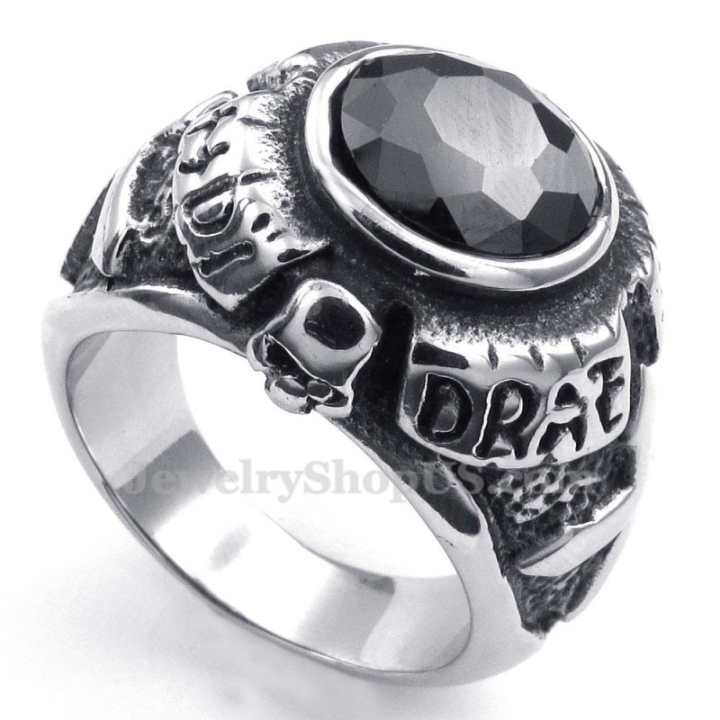 Titanium Ring Met Zwarte Zirkoon Titanium Ring Met Zwarte Zirkoon
