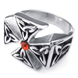 Titanium Kruisring Met Rode Zirkoon