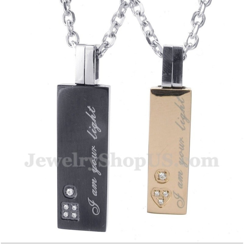 Titanium Liefdespaar Hanger Met Gratis Ketting (Één Paar) Titanium Liefdespaar Hanger Met Gratis Ketting (Één Paar)