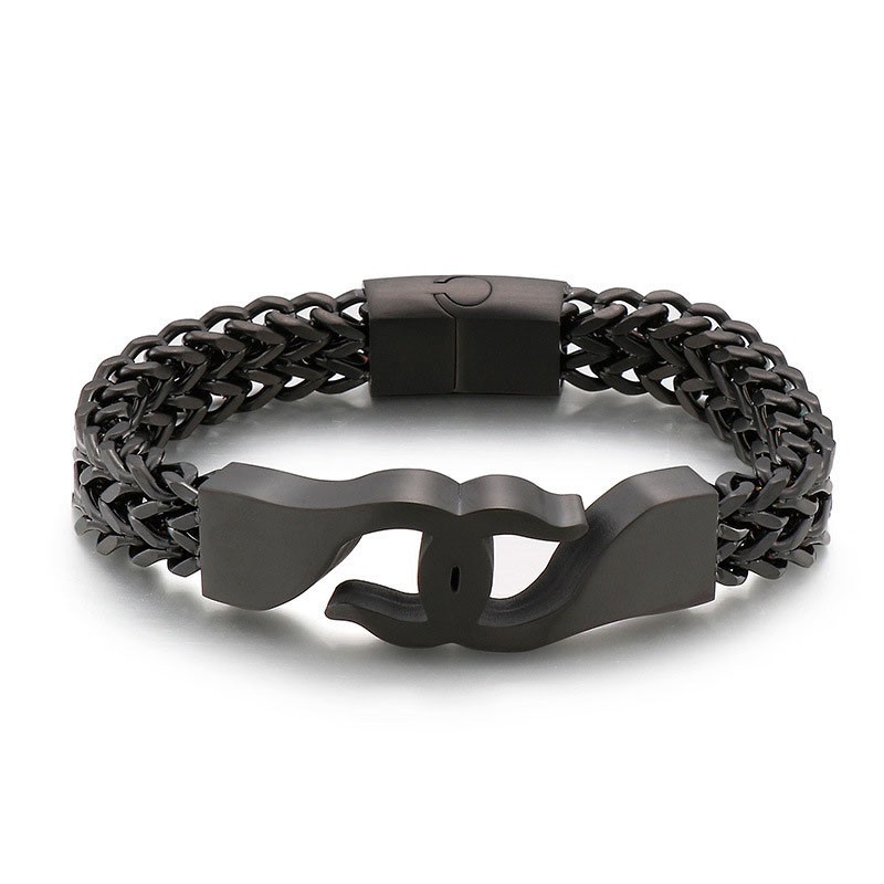 Titanium Herenarmband Met Kruishaak En Accessoires Titanium Herenarmband Met Kruishaak En Accessoires