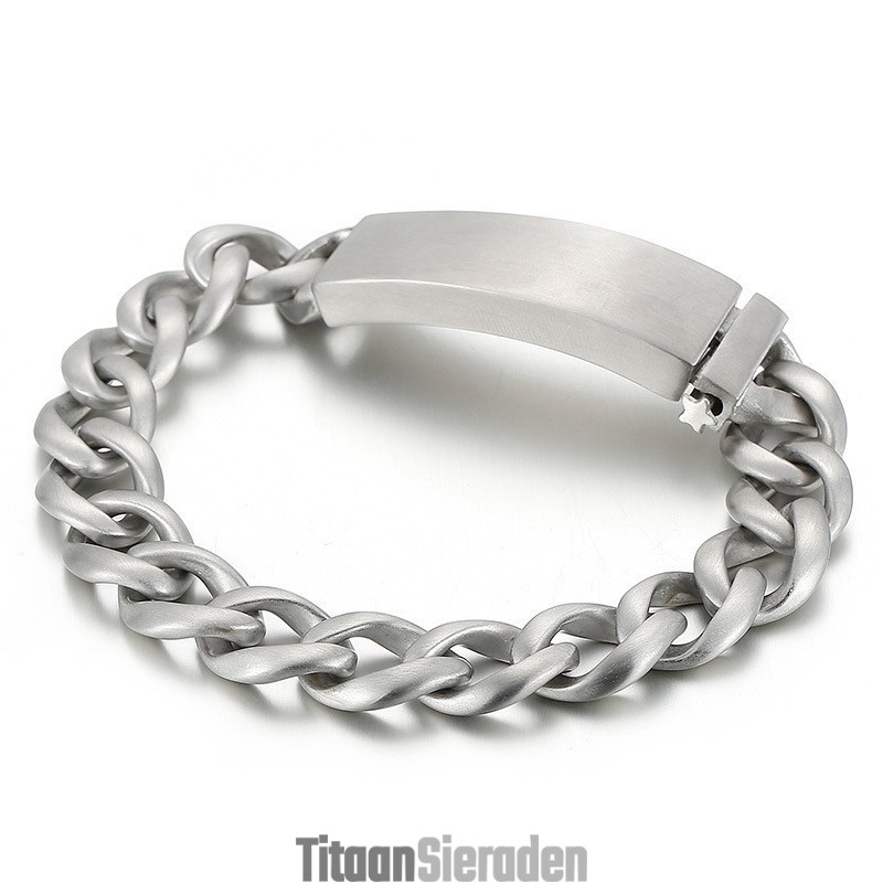 Street Cool Titanium Herenarmband Met Zandkleurige Afwerking