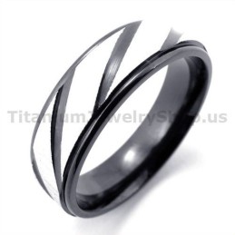 Zwarte Titanium Ring Met Diamant