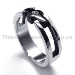 Kruis Titanium Ring Met Diamant